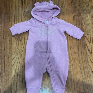 Pink gap onsie sweatsuit 0-3 months